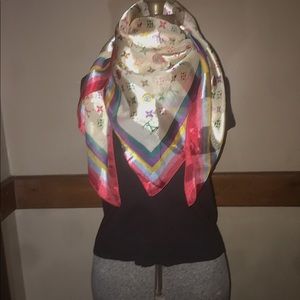 Louis Vuitton ‘eye’ scarf